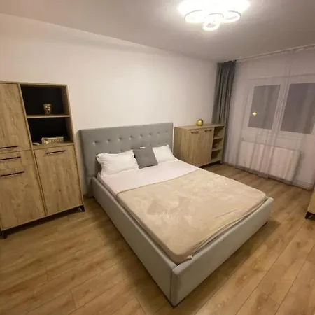 Апартаменти Aparthotel Brasov 3*